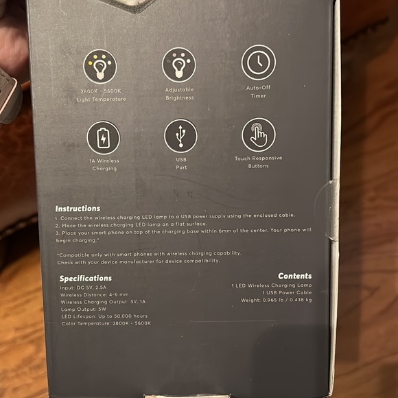 Wireless Charging LED Lamp - Picture 3 of 7